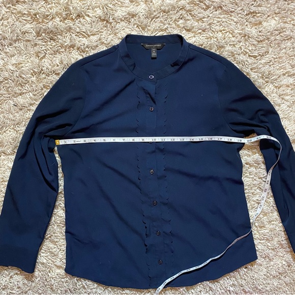 Banana Republic Factory Petite M Navy Blue blouse - Picture 6 of 6